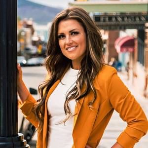 Meet your Posher, Brandi